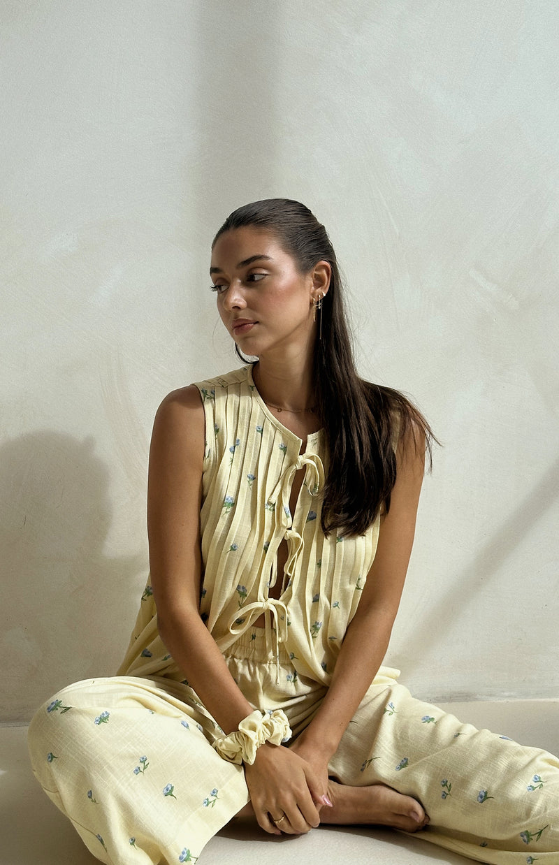 LEMON BELLE FLEUR PLEAT FRONT TIE TOP - MAMA